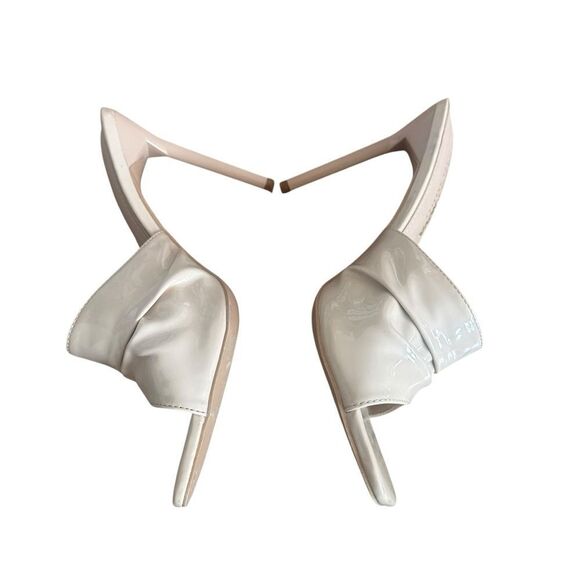 Fashion Nova Amala Patent Cinched Toe Slip On Heels Size 8.5 - Picture 9 of 16